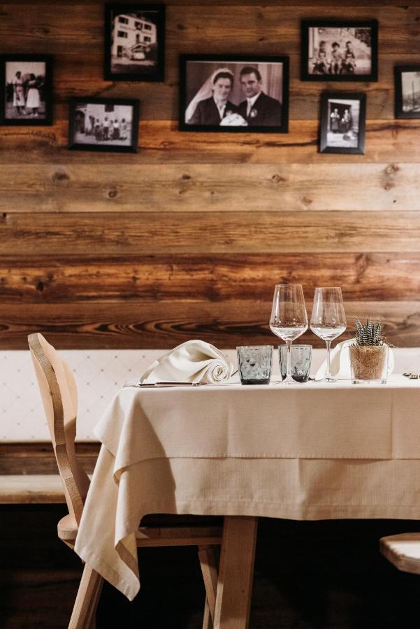 Weingut & Genusshotel Spitalerhof Superior キウーザ エクステリア 写真